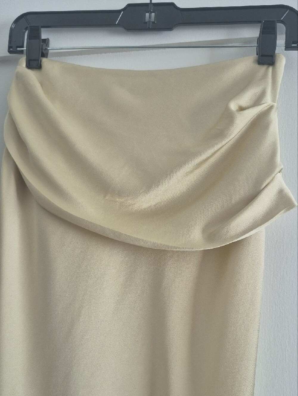 Simkhai Elisabetta Classic Draped Tie-Waist Midi Skirt in Yellow, Size 4 - Picture 14 of 17